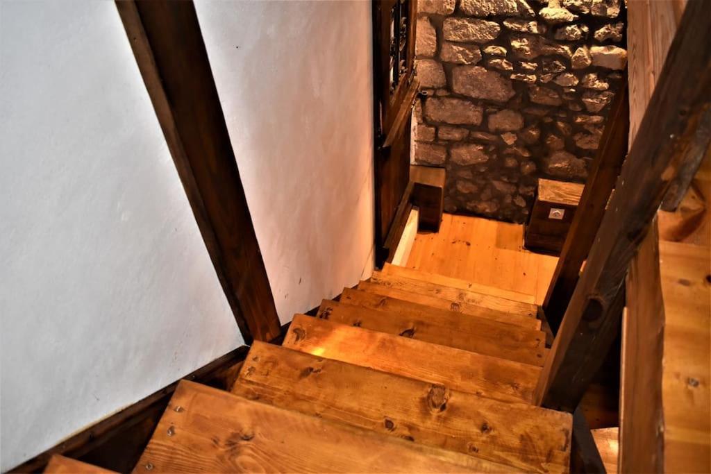 Μικρή Πέτρινη Μεζονέτα 2 Villa Lílaia Exterior foto